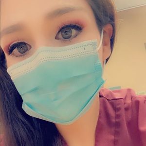 Meet your Posher, Cynthia